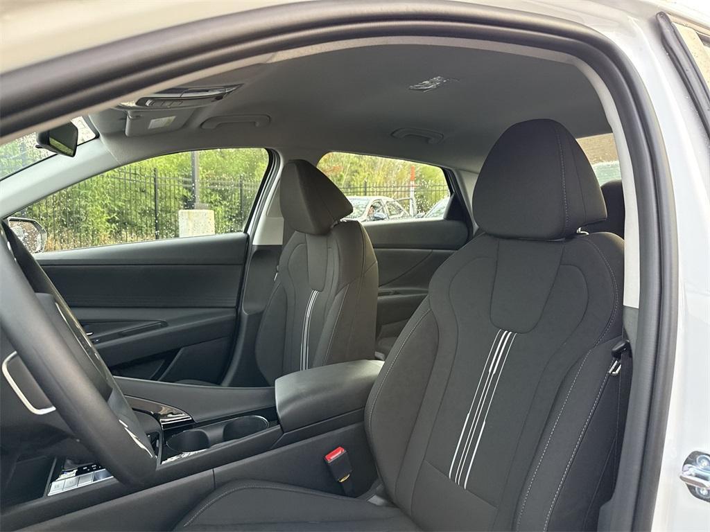 new 2026 Hyundai ELANTRA HEV car