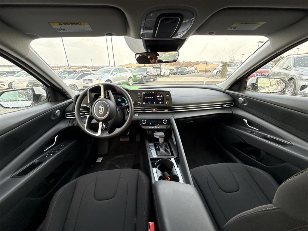 new 2026 Hyundai ELANTRA HEV car