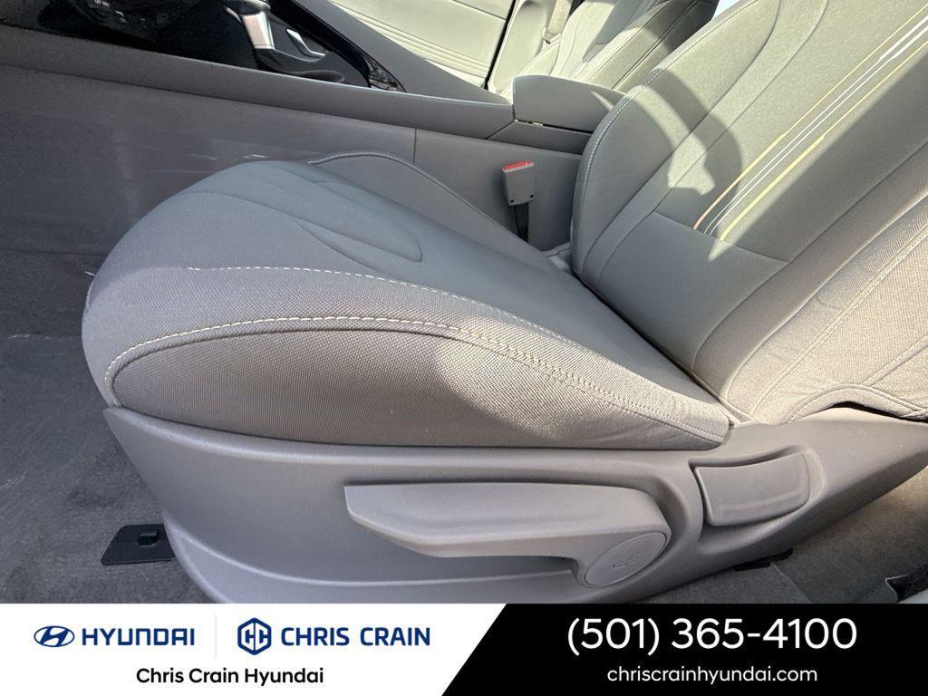 new 2026 Hyundai ELANTRA HEV car