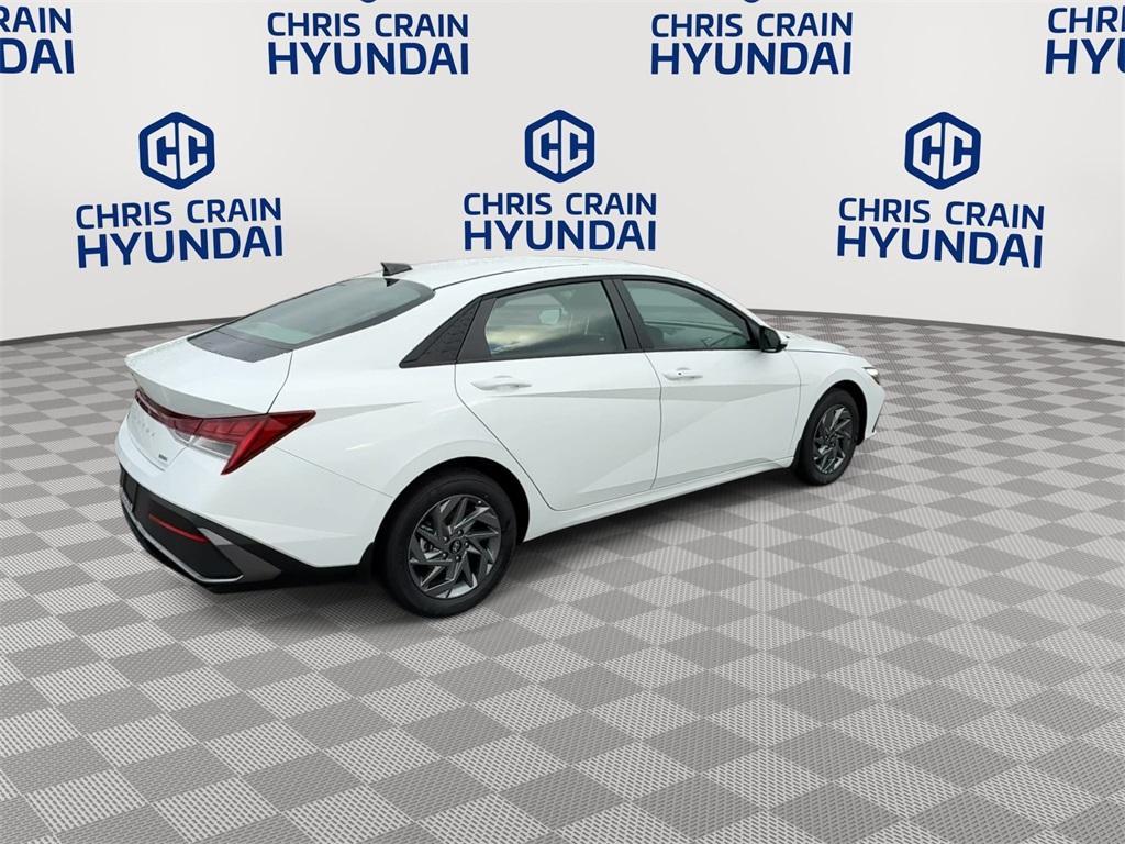 new 2026 Hyundai ELANTRA HEV car