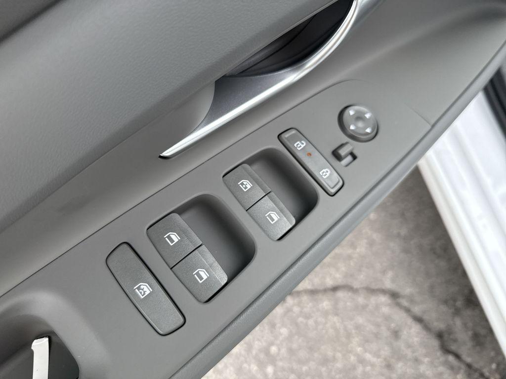 new 2026 Hyundai ELANTRA HEV car