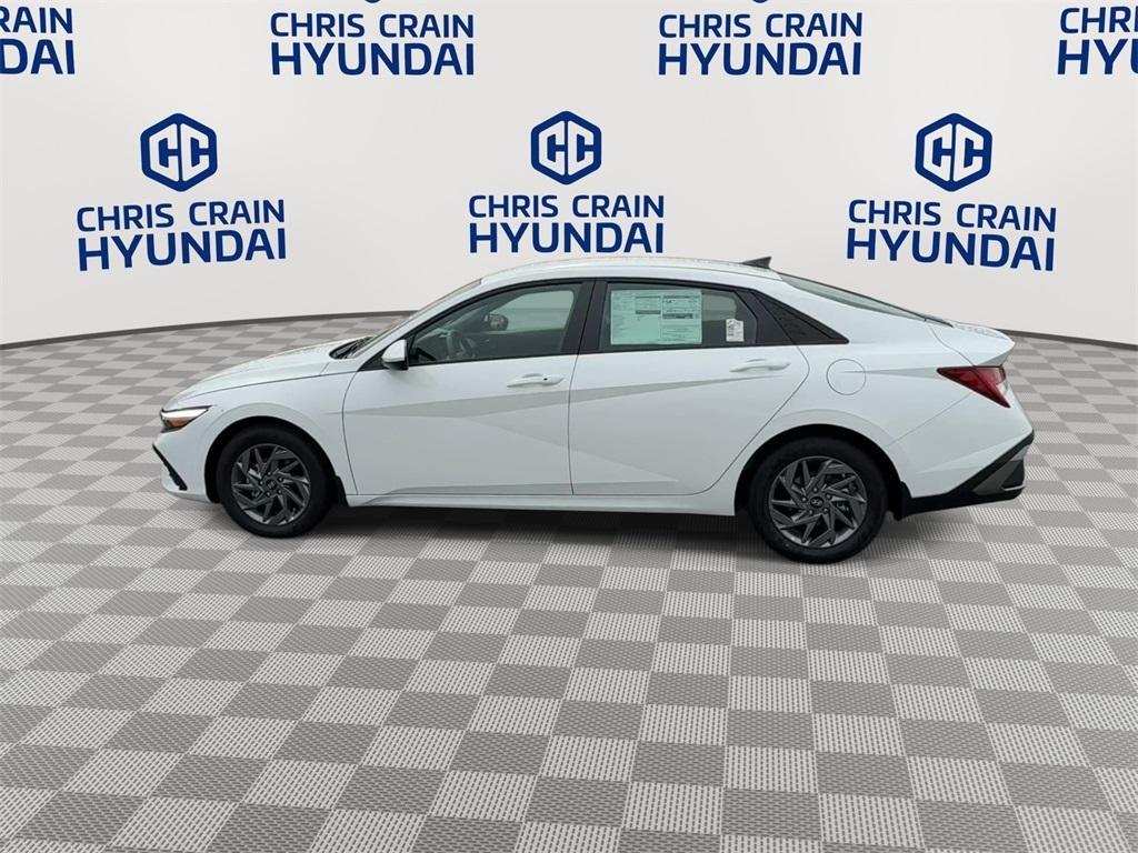 new 2026 Hyundai ELANTRA HEV car