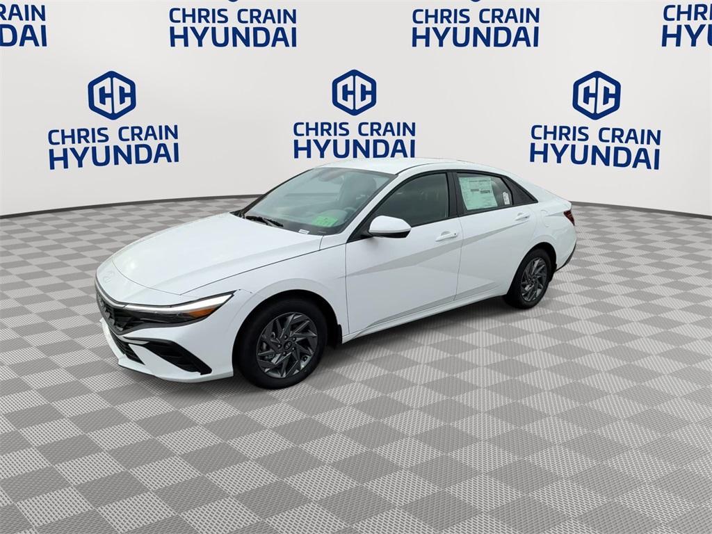 new 2026 Hyundai ELANTRA HEV car