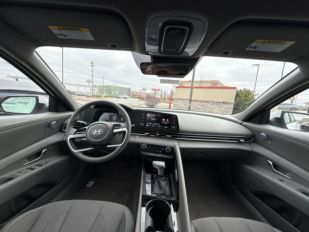 new 2026 Hyundai ELANTRA HEV car