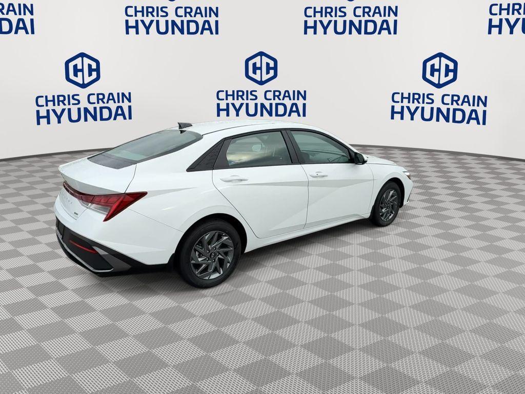 new 2026 Hyundai ELANTRA HEV car