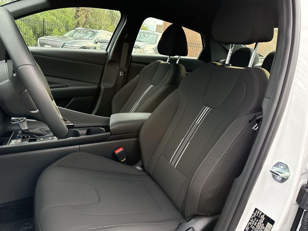 new 2026 Hyundai ELANTRA HEV car