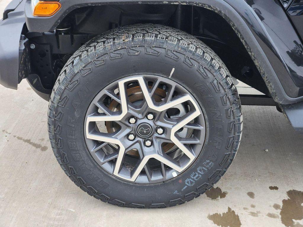 new 2025 Jeep Wrangler car, priced at $48,692