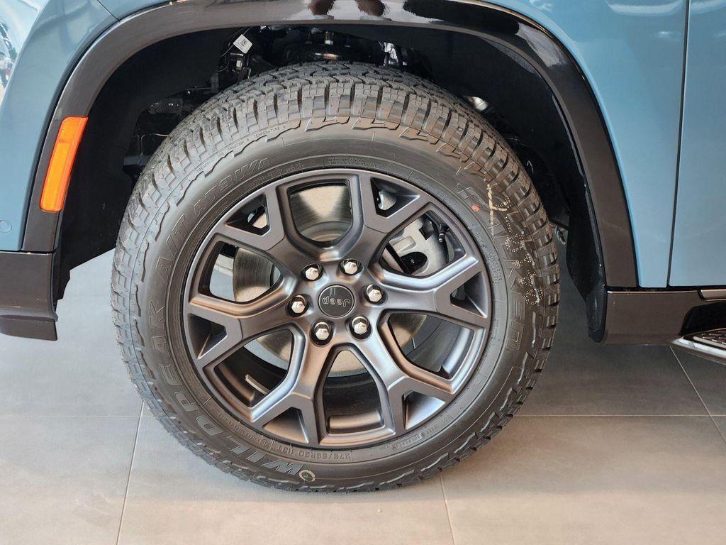 new 2026 Jeep Grand Wagoneer car, priced at $70,273