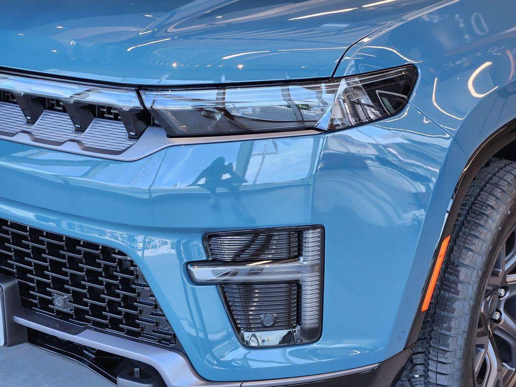 new 2026 Jeep Grand Wagoneer car, priced at $70,273