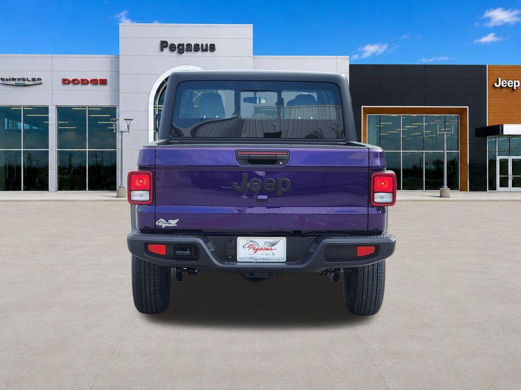 new 2026 Jeep Gladiator car, priced at $39,243