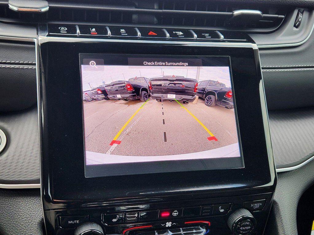 new 2025 Jeep Grand Cherokee car, priced at $34,991