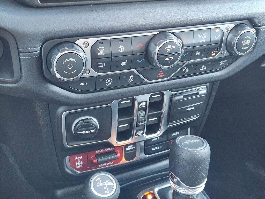 new 2026 Jeep Gladiator car, priced at $59,386