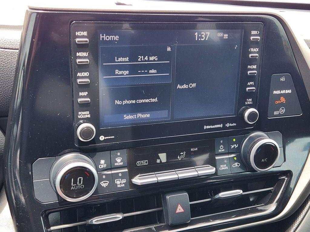 used 2021 Toyota Highlander car, priced at $22,316
