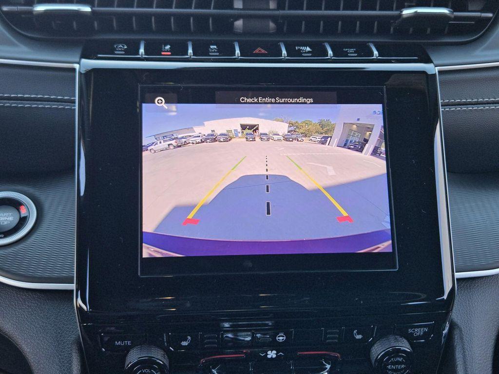 new 2025 Jeep Grand Cherokee L car, priced at $38,675