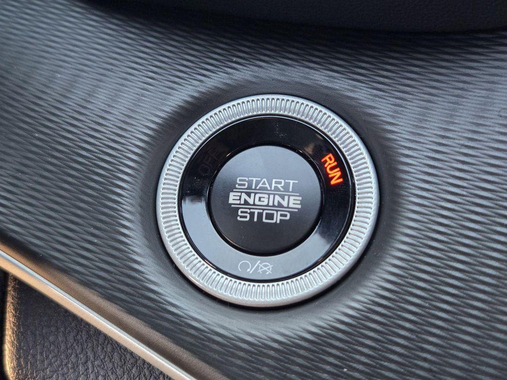 new 2025 Jeep Grand Cherokee L car, priced at $38,675