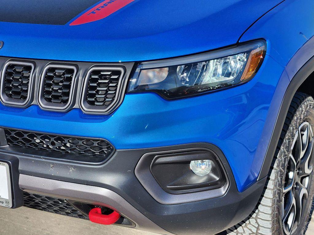 new 2025 Jeep Compass car, priced at $29,536