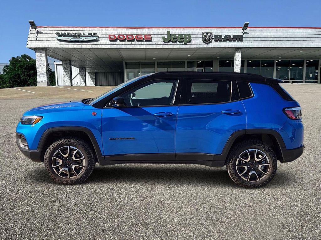 new 2025 Jeep Compass car, priced at $29,536
