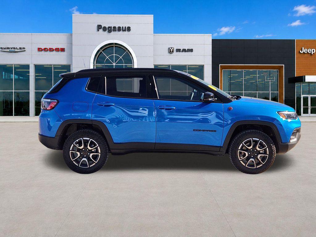 new 2025 Jeep Compass car, priced at $31,688