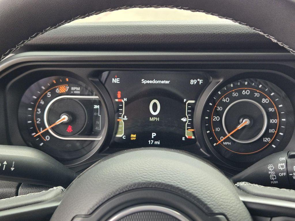 new 2025 Jeep Wrangler car, priced at $41,553