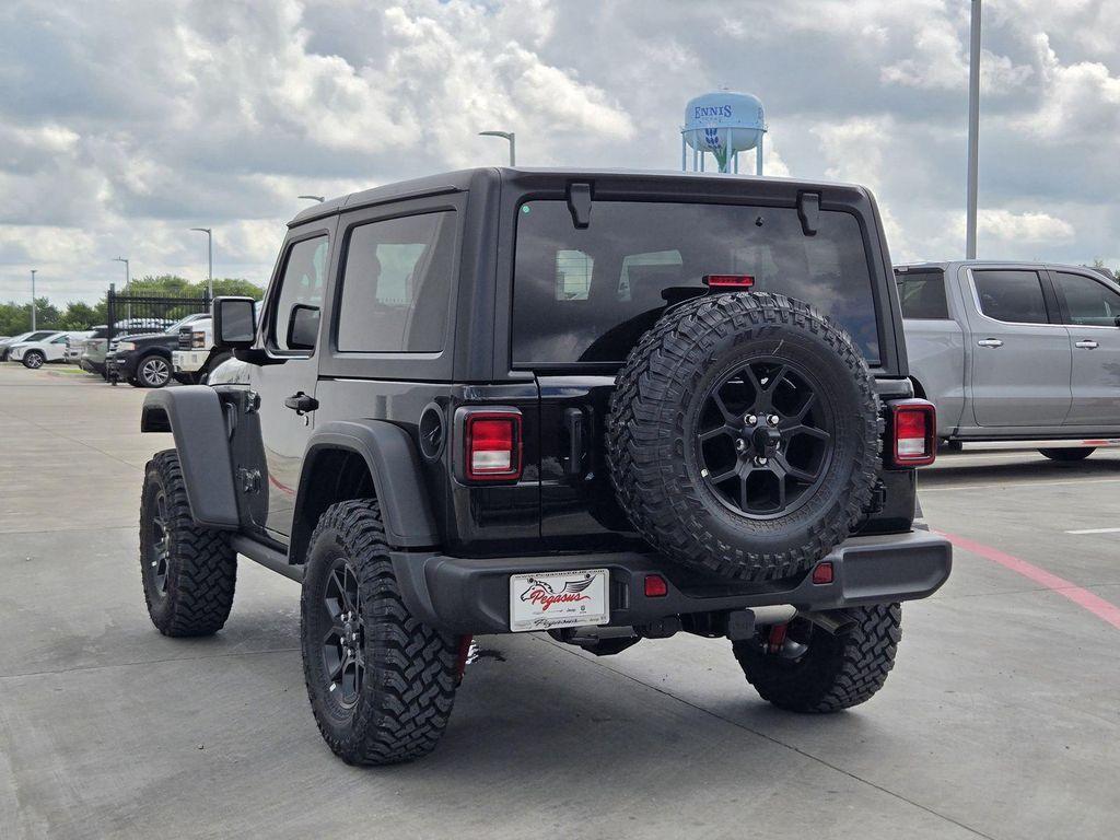 new 2025 Jeep Wrangler car, priced at $41,553