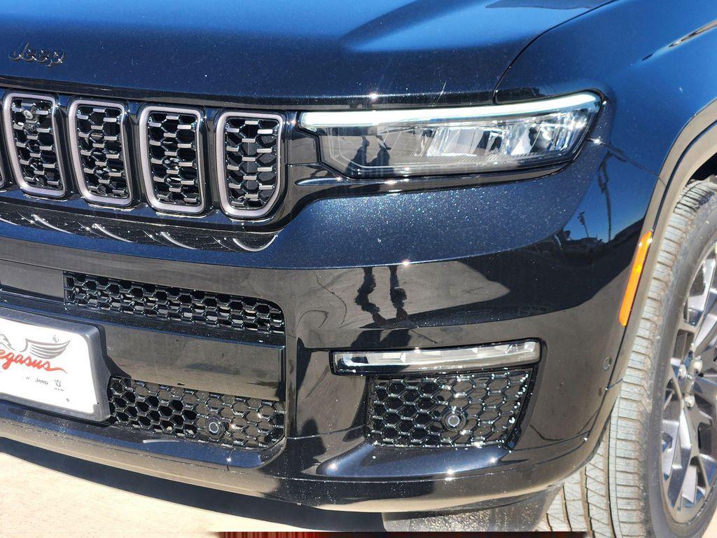 new 2025 Jeep Grand Cherokee L car, priced at $60,301