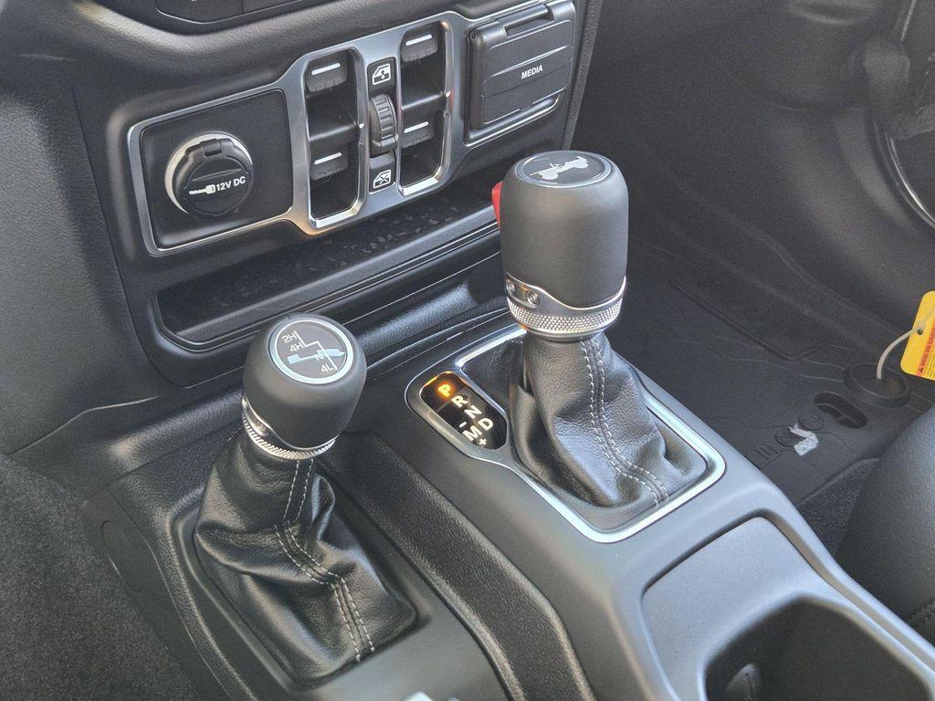 new 2025 Jeep Wrangler car, priced at $49,064