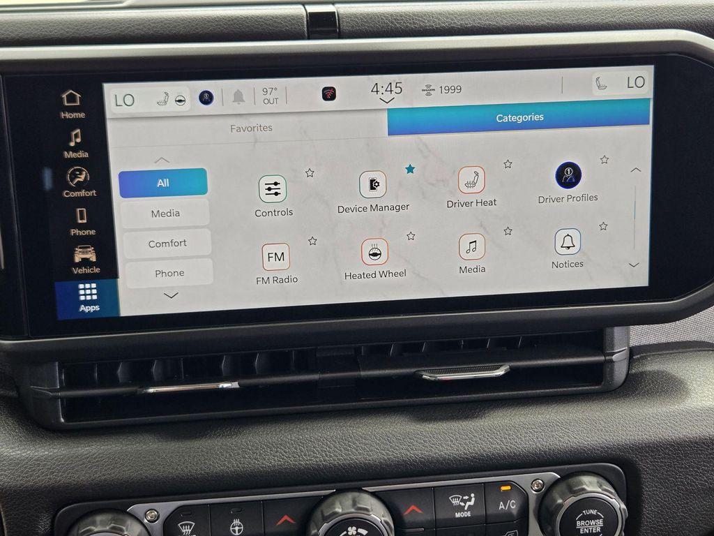 new 2025 Jeep Wrangler car, priced at $45,075