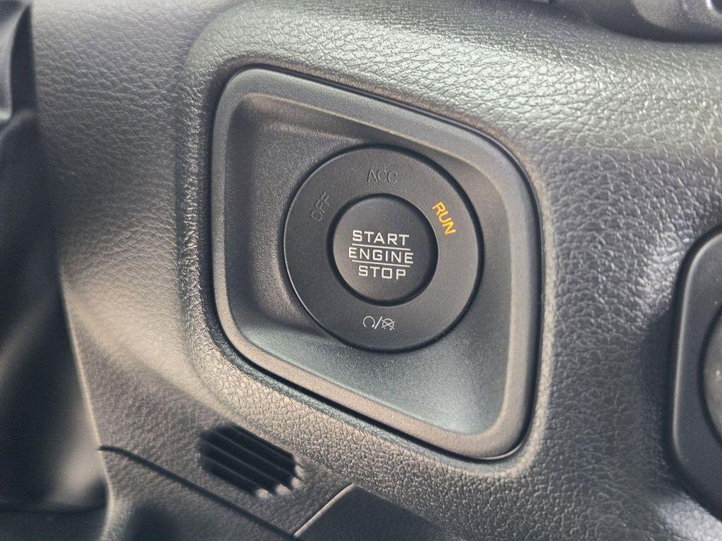 new 2025 Jeep Wrangler car, priced at $45,075