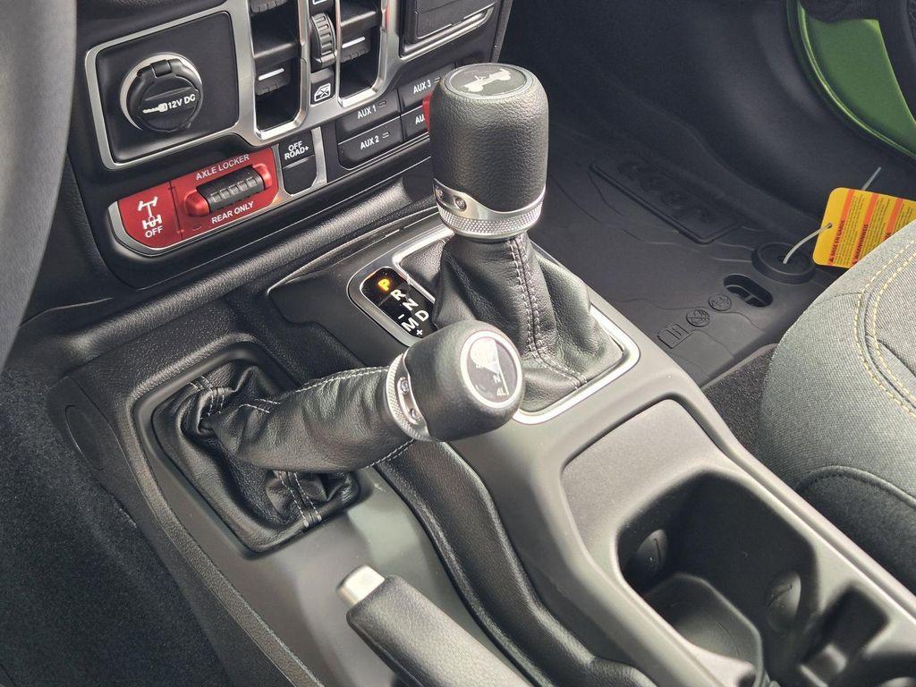 new 2025 Jeep Wrangler car, priced at $45,075