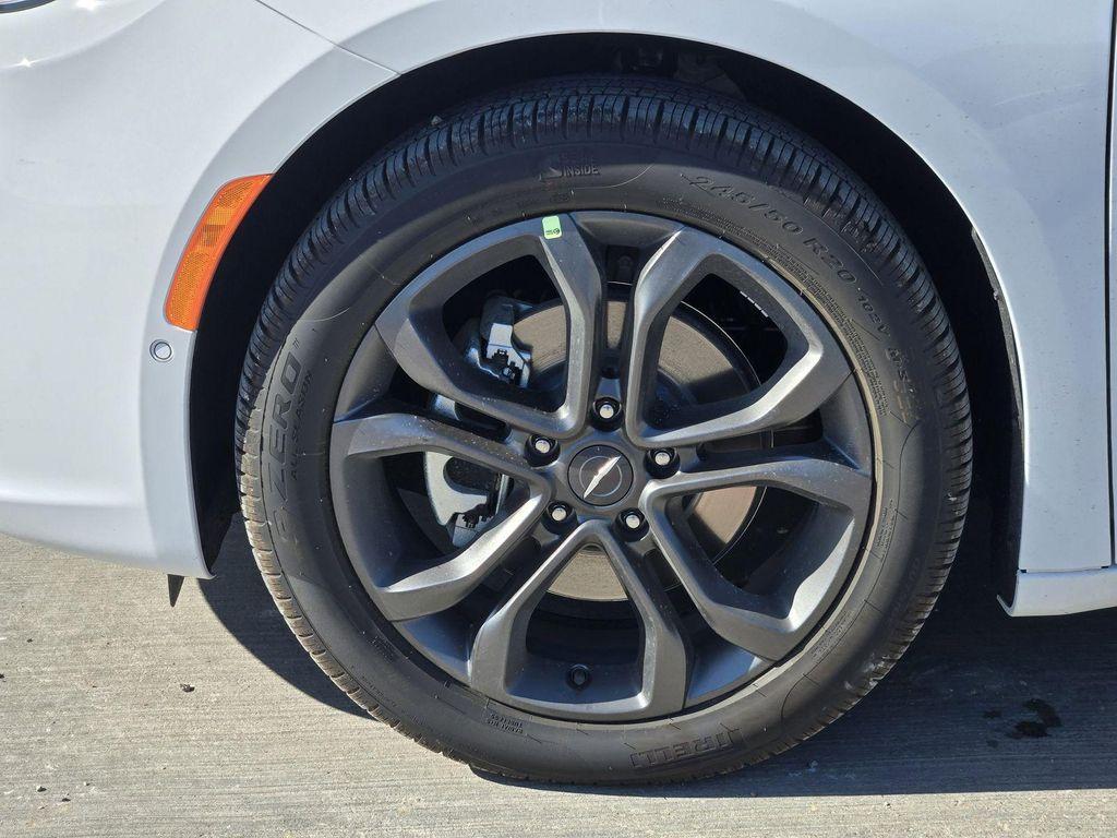 new 2026 Chrysler Pacifica car, priced at $38,995