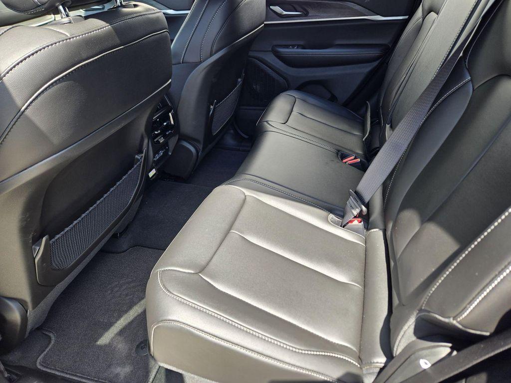 new 2025 Jeep Grand Cherokee car, priced at $35,226