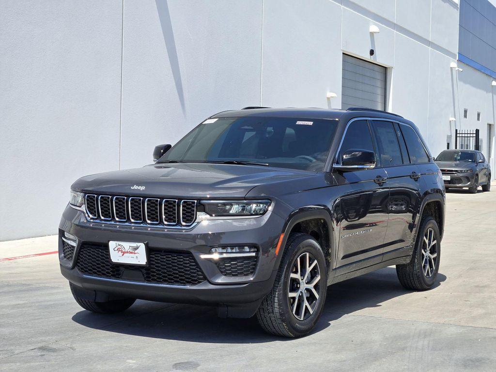 new 2025 Jeep Grand Cherokee car, priced at $35,226