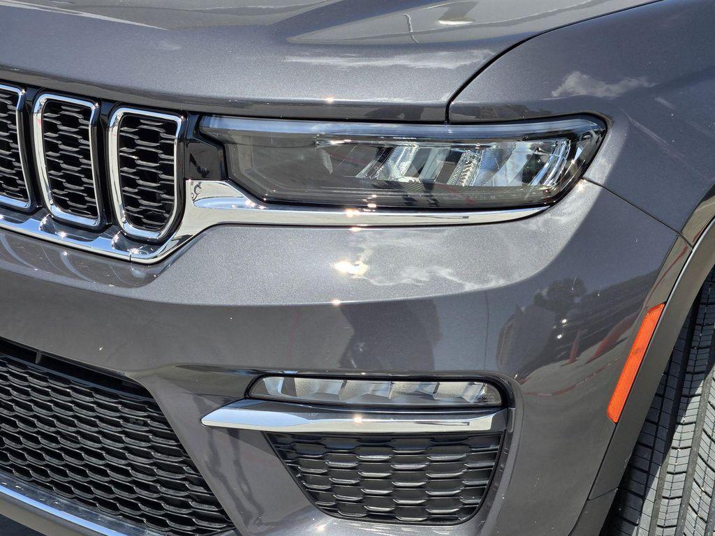 new 2025 Jeep Grand Cherokee car, priced at $35,226