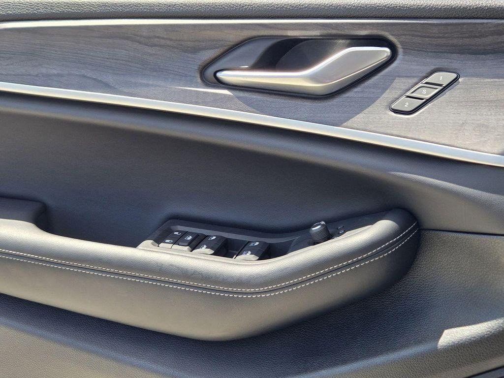 new 2025 Jeep Grand Cherokee car, priced at $35,226