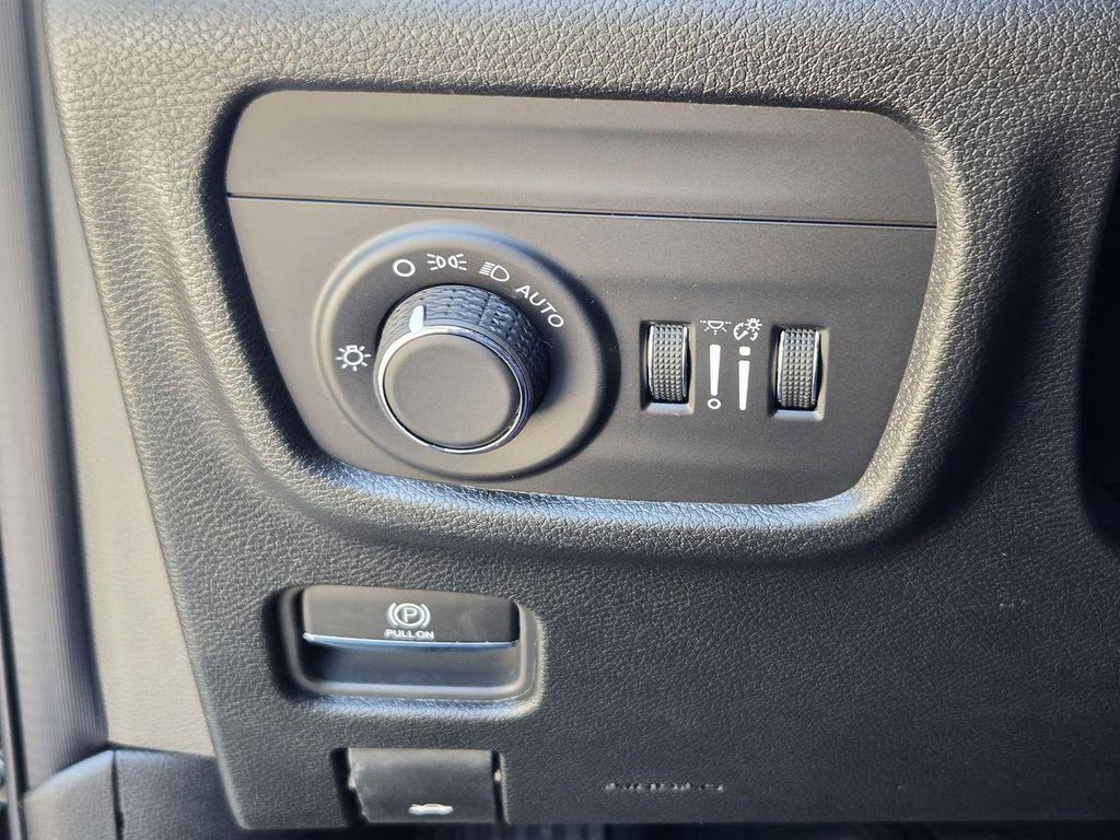 new 2025 Jeep Grand Cherokee L car, priced at $34,409