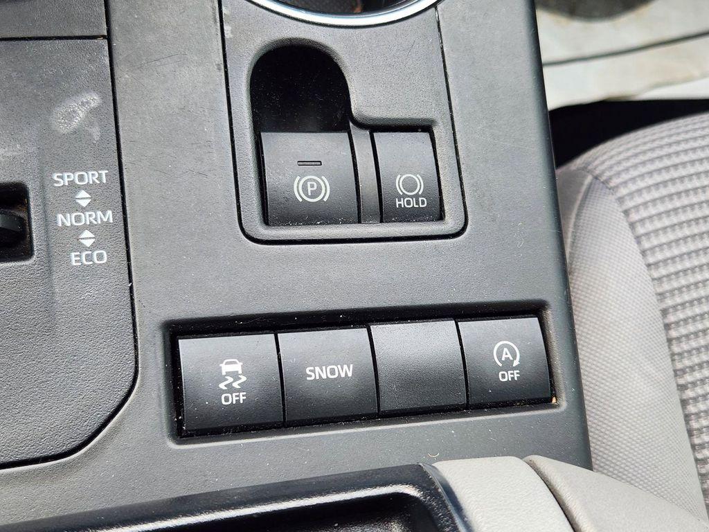 used 2022 Toyota Highlander car, priced at $26,692