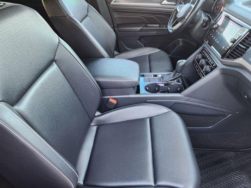 used 2020 Volkswagen Atlas Cross Sport car, priced at $18,157