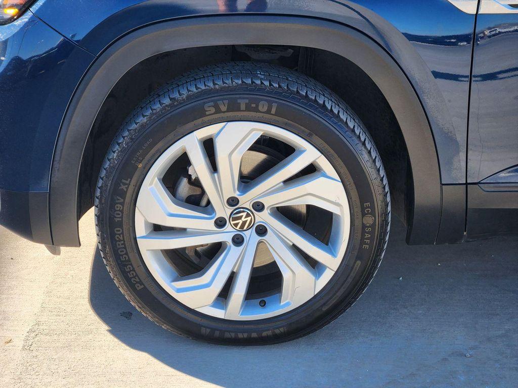 used 2020 Volkswagen Atlas Cross Sport car, priced at $18,157