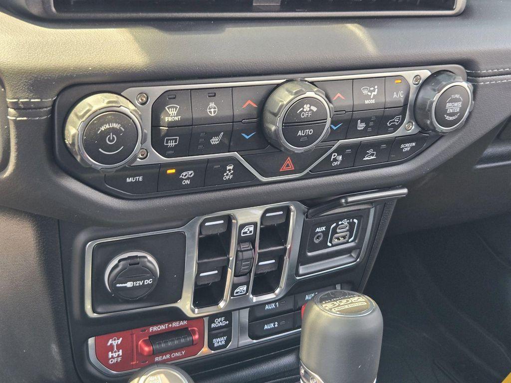 new 2025 Jeep Wrangler car, priced at $100,541