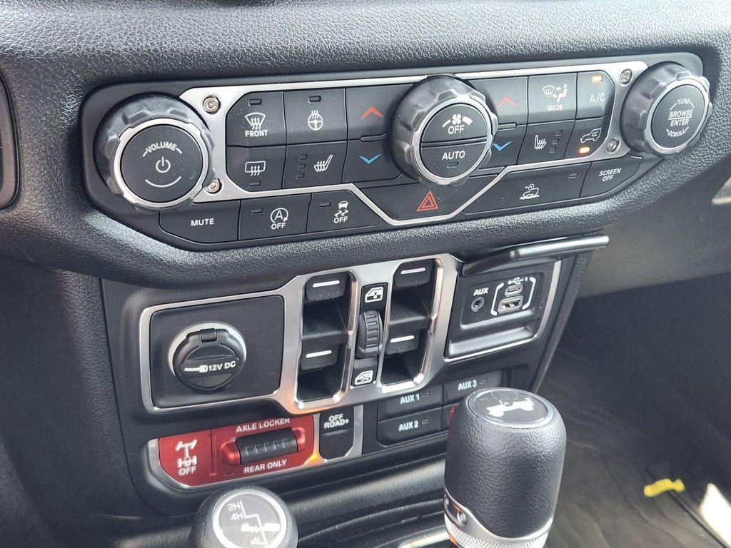 new 2026 Jeep Wrangler car, priced at $48,753