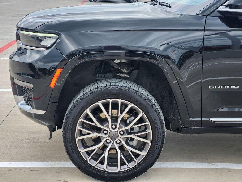 used 2025 Jeep Grand Cherokee L car, priced at $46,991