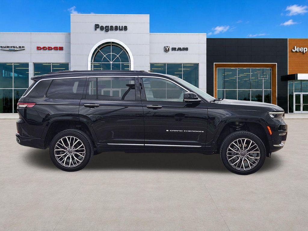 used 2025 Jeep Grand Cherokee L car, priced at $46,991