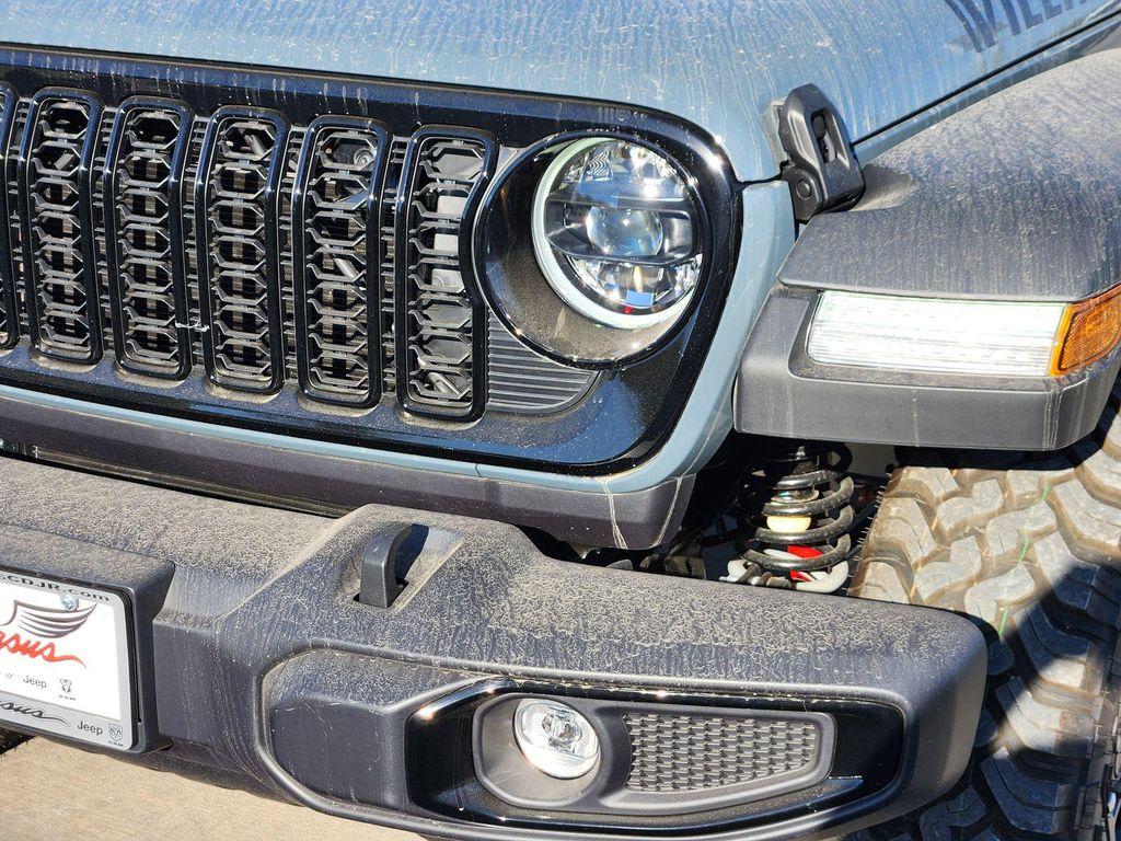 new 2025 Jeep Wrangler car, priced at $51,000
