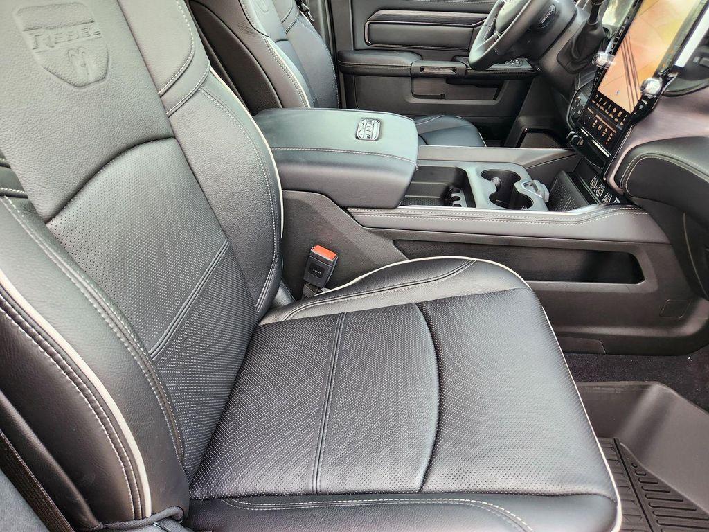 new 2025 Ram 2500 car, priced at $77,451