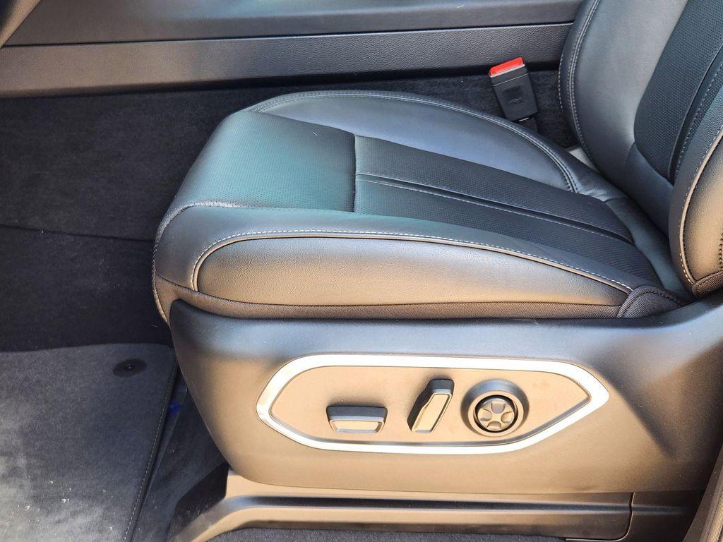new 2026 Jeep Grand Wagoneer car, priced at $78,383