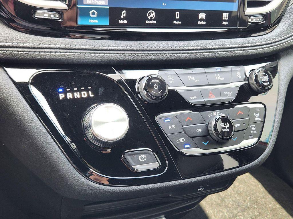 new 2026 Chrysler Pacifica car, priced at $41,816