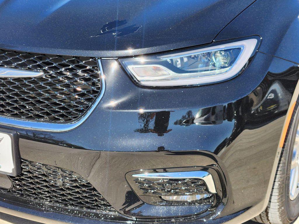 new 2026 Chrysler Pacifica car, priced at $40,983