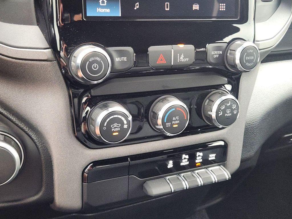 new 2026 Ram 1500 car, priced at $39,632