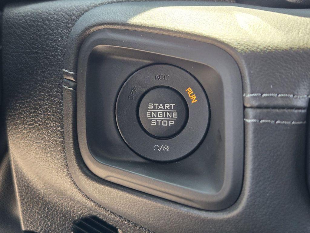 new 2025 Jeep Wrangler car, priced at $51,065