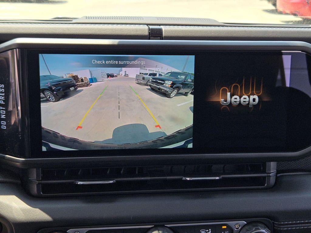 new 2025 Jeep Wrangler car, priced at $51,065